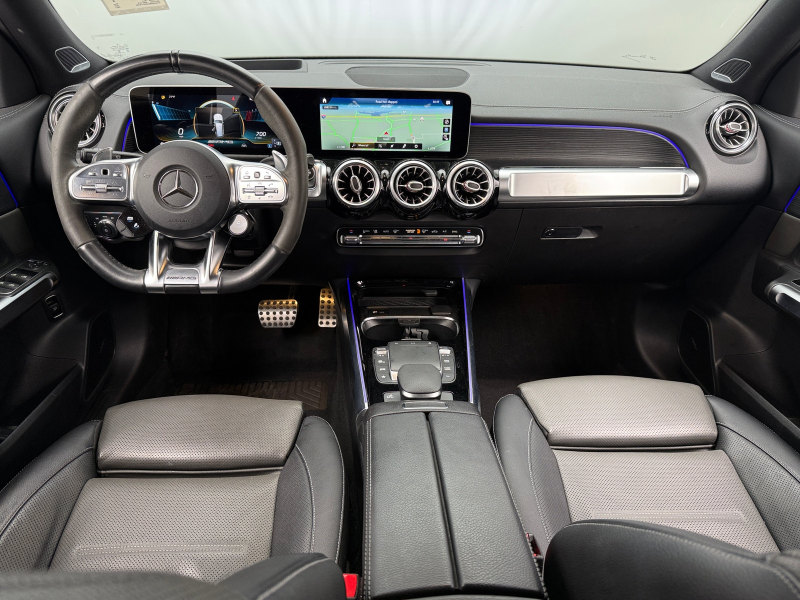 Thumbnail: 2021 Mercedes-Benz GLB - 2