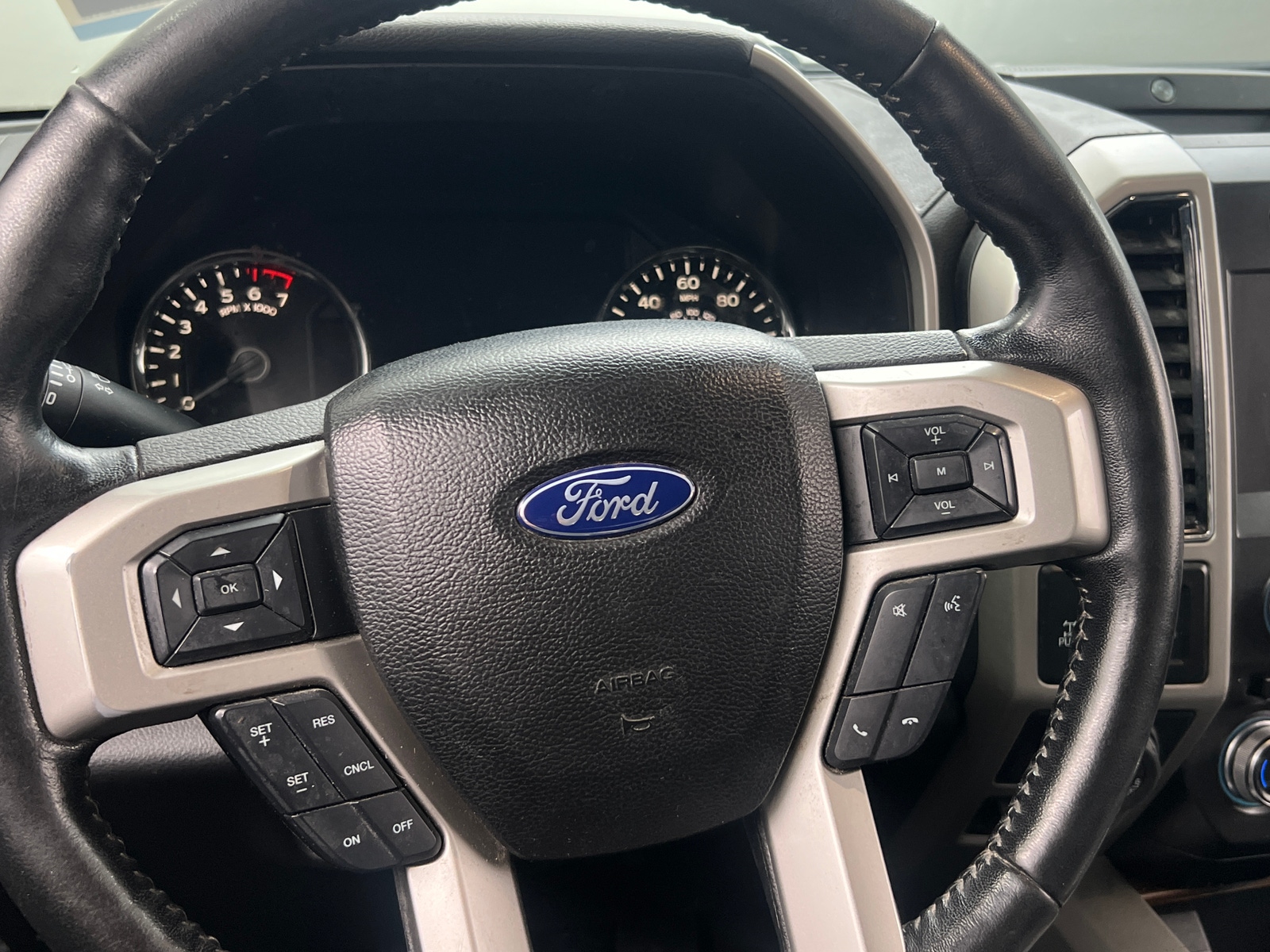 Thumbnail: 2018 Ford Econoline - 4