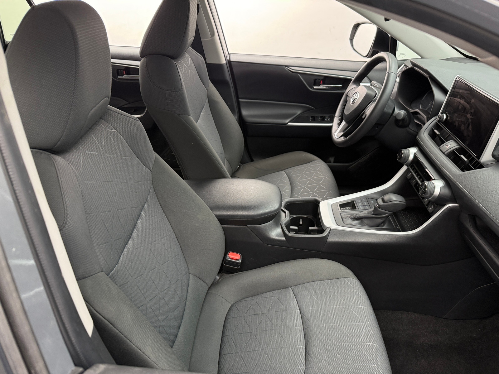 Thumbnail: 2024 Toyota RAV4 - 2