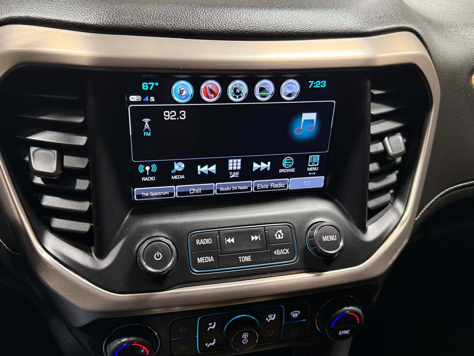 Thumbnail: 2018 GMC Acadia - 3