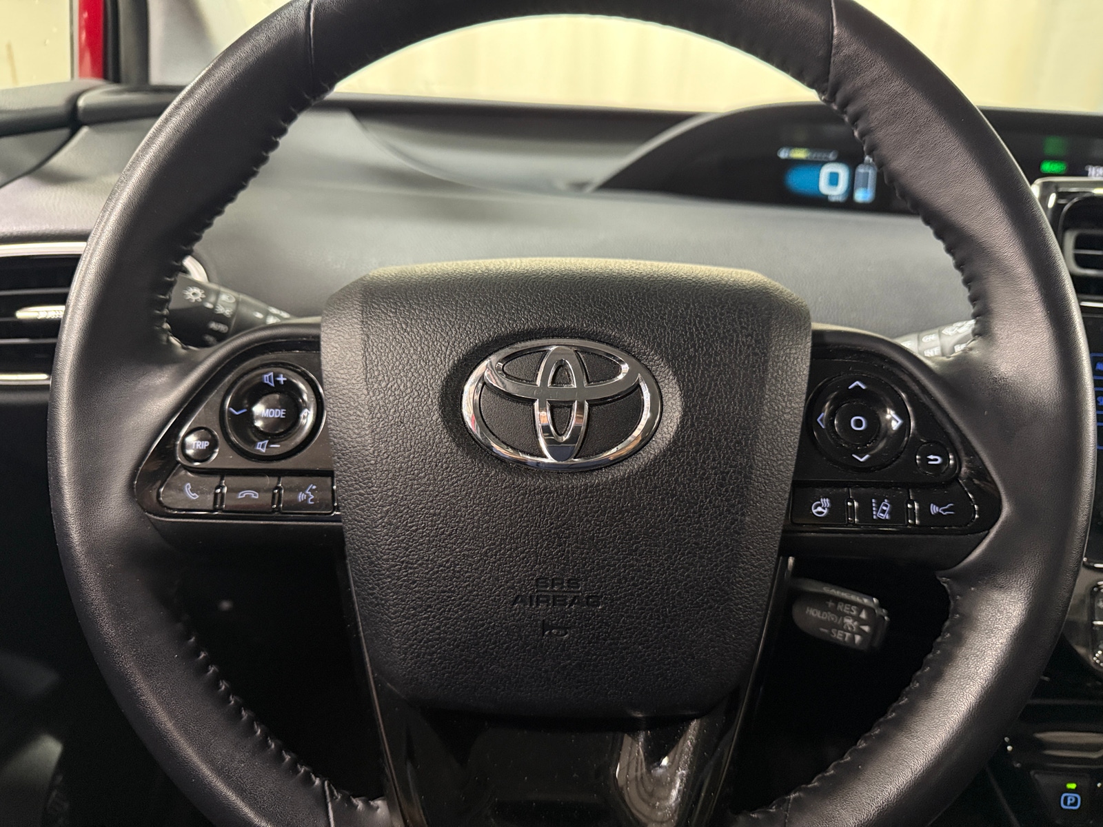 Thumbnail: 2019 Toyota Prius - 4