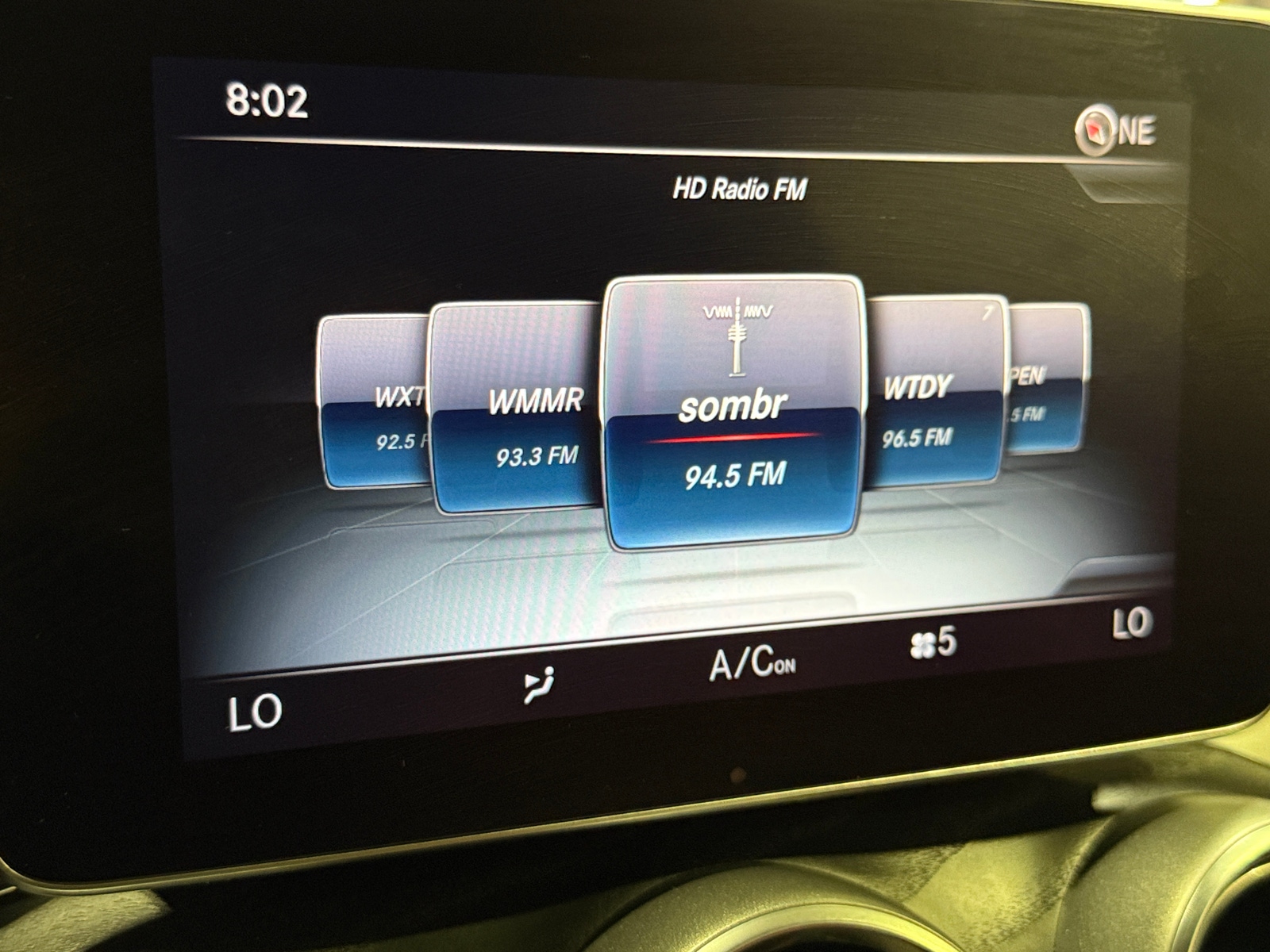 Thumbnail: 2017 Mercedes-Benz C-Class - 3