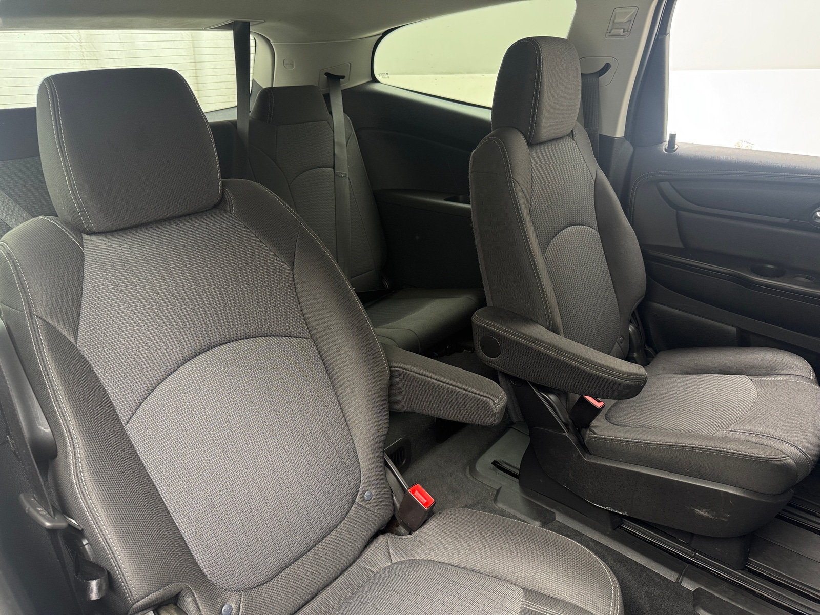 Thumbnail: 2017 Chevrolet Traverse - 6