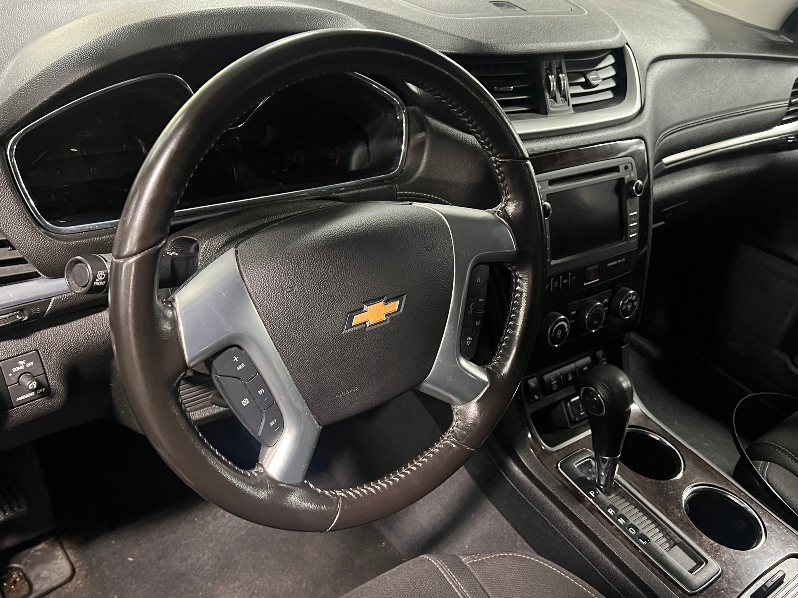 Thumbnail: 2017 Chevrolet Traverse - 5