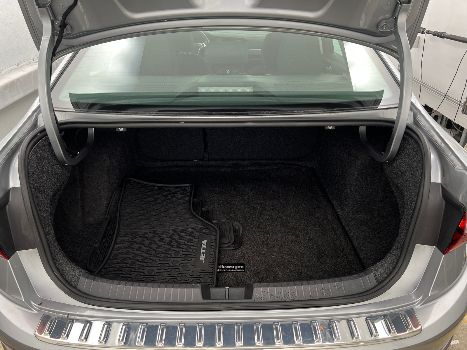 Thumbnail: 2019 Volkswagen Jetta - 7