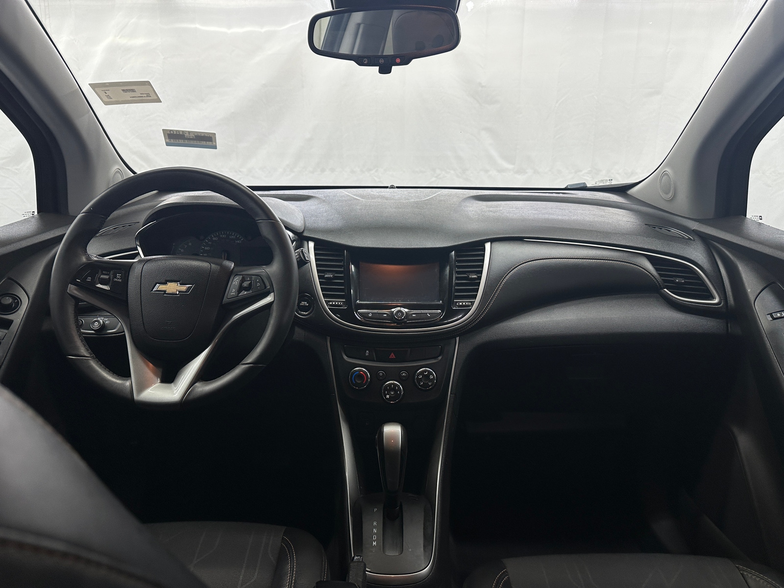 Thumbnail: 2017 Chevrolet Trax - 2