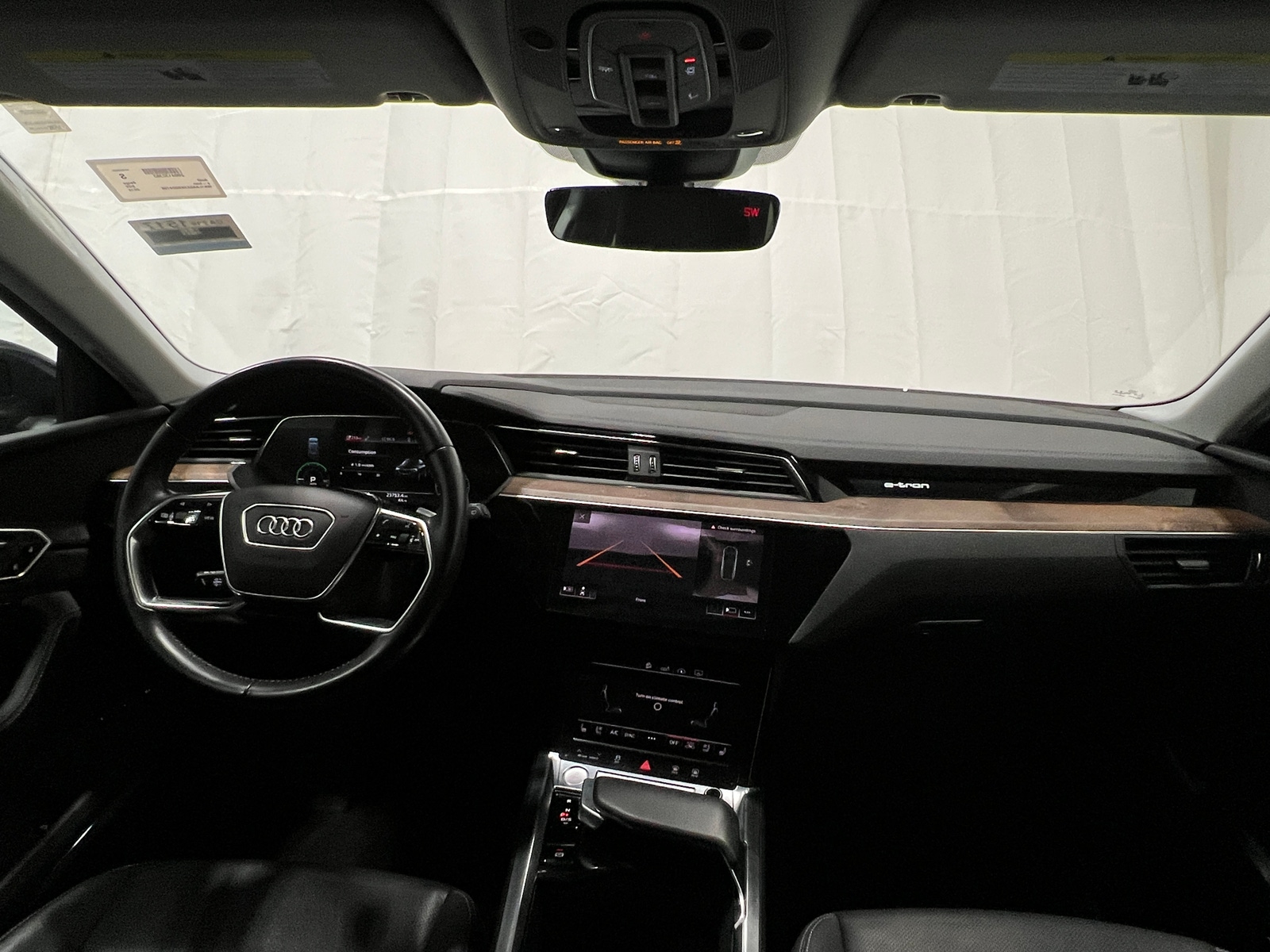 Thumbnail: 2019 Audi e-tron - 2