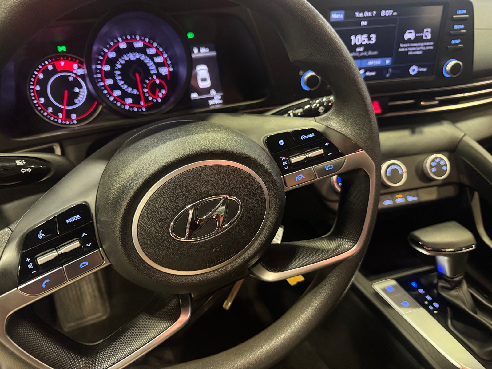 Thumbnail: 2023 Hyundai Elantra - 4