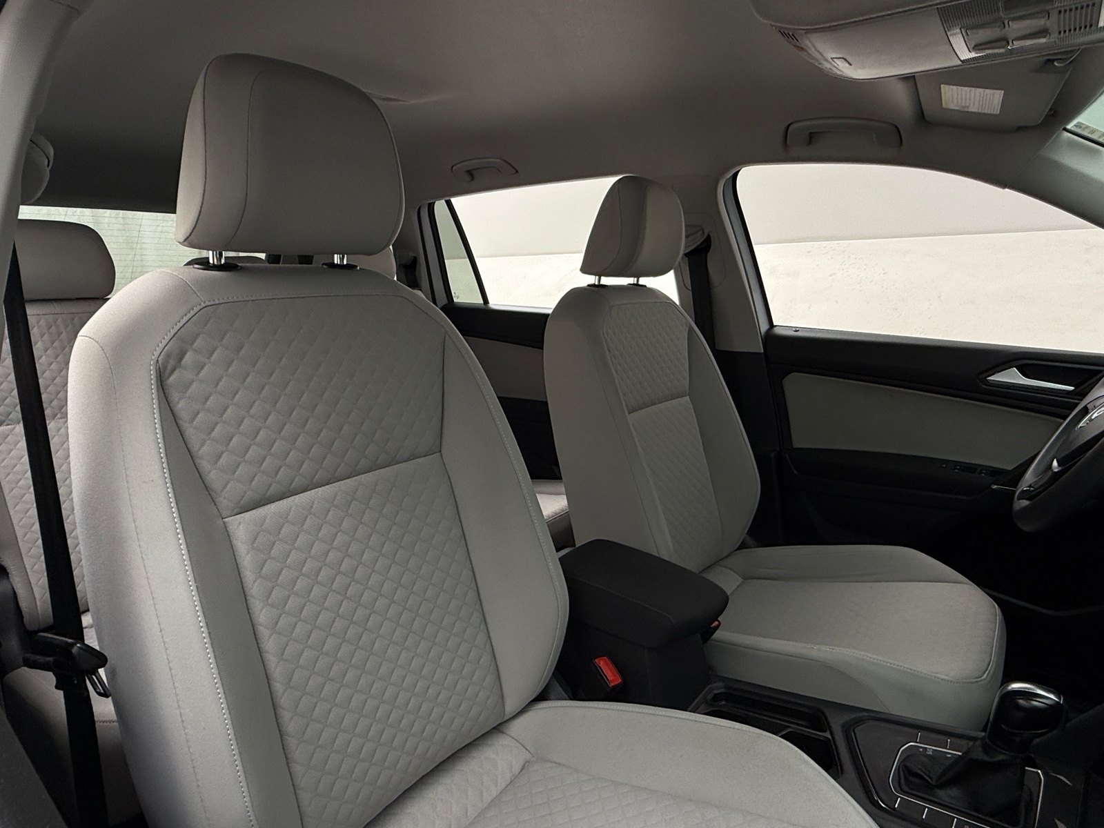 Thumbnail: 2020 Volkswagen Tiguan - 2
