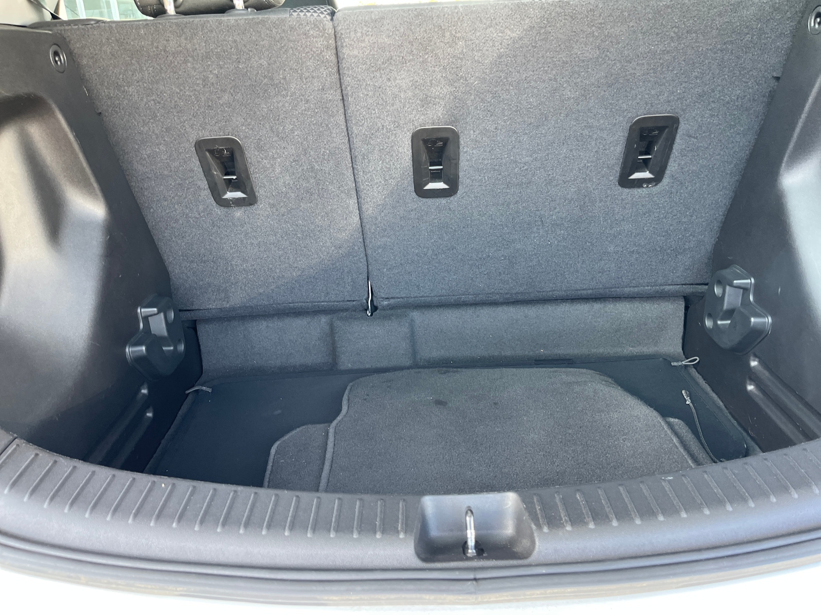 Thumbnail: 2023 Chevrolet Bolt EV - 6