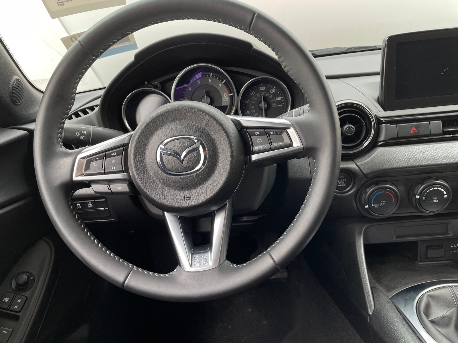 Thumbnail: 2022 Mazda MX-5 Miata - 5