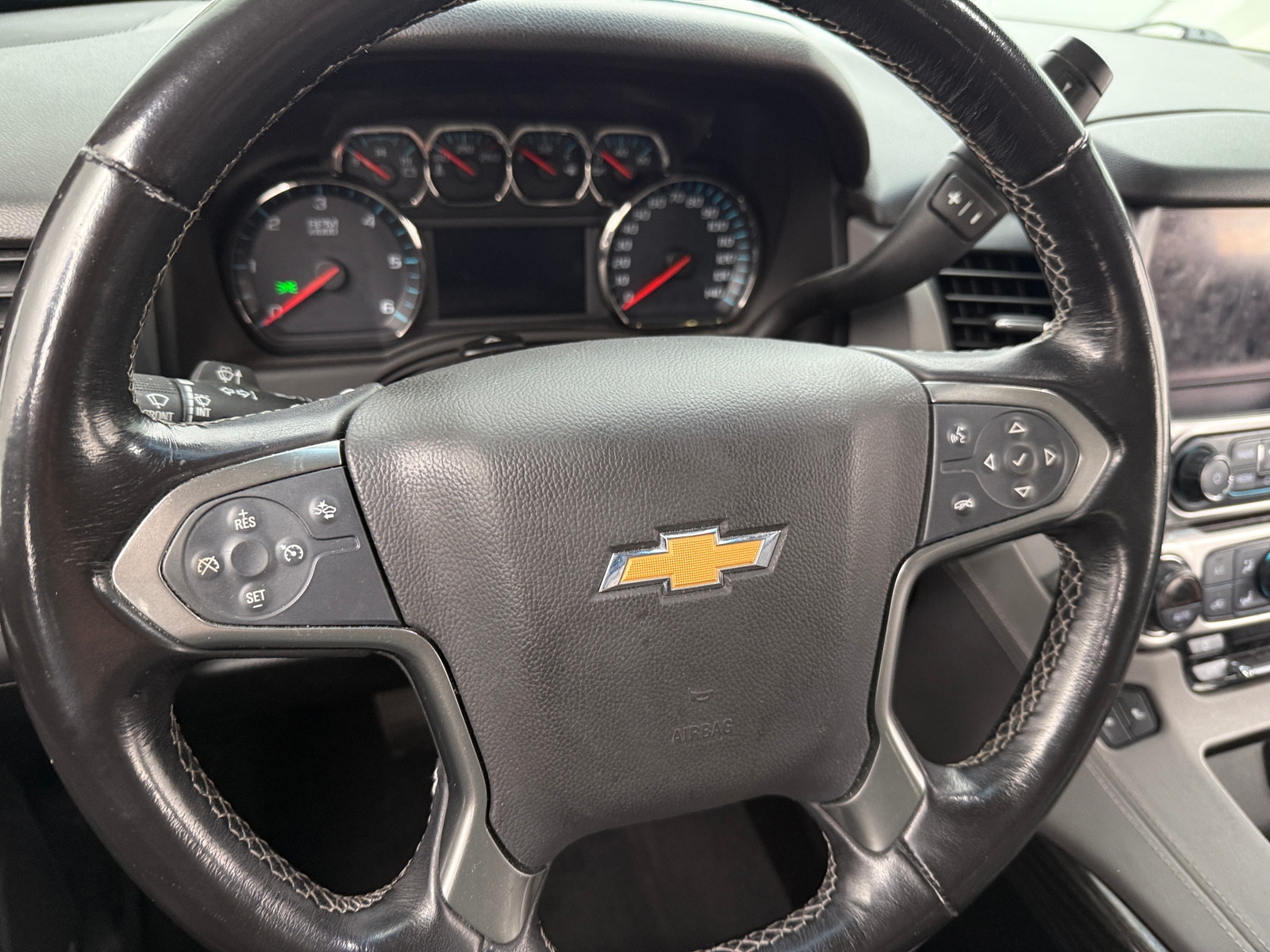 Thumbnail: 2019 Chevrolet Tahoe - 4
