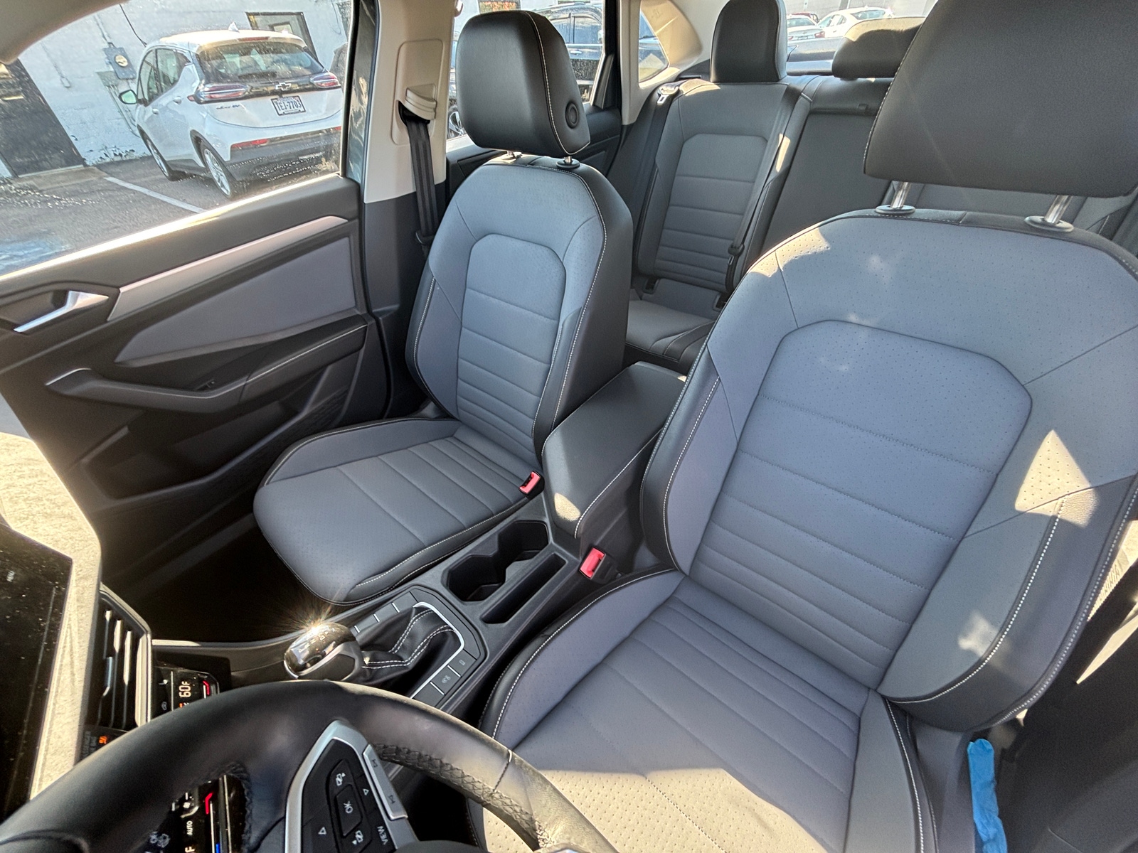 Thumbnail: 2025 Volkswagen Jetta - 2