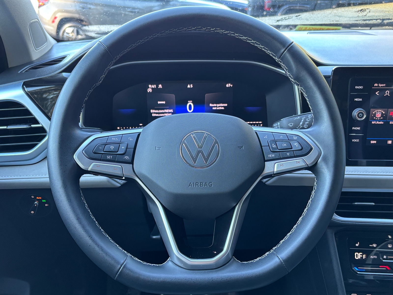 Thumbnail: 2025 Volkswagen Taos - 5