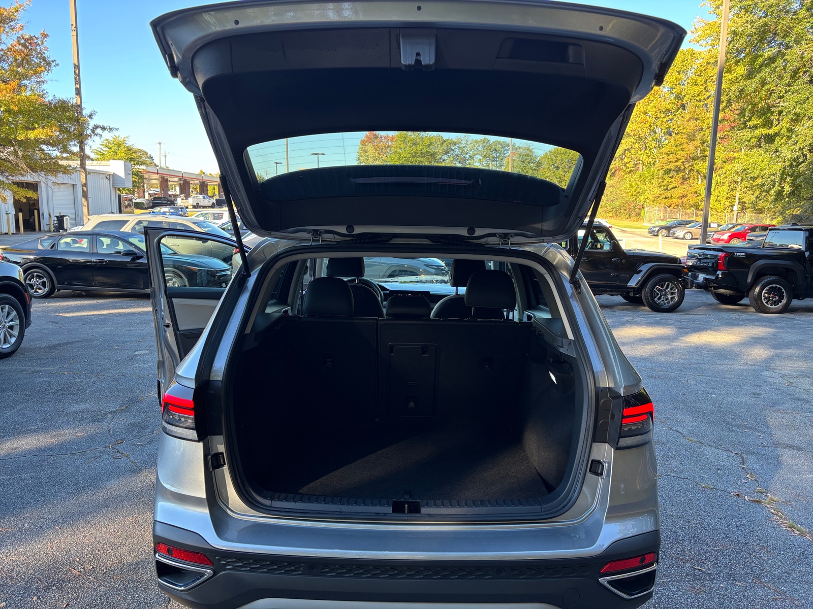 Thumbnail: 2025 Volkswagen Taos - 6