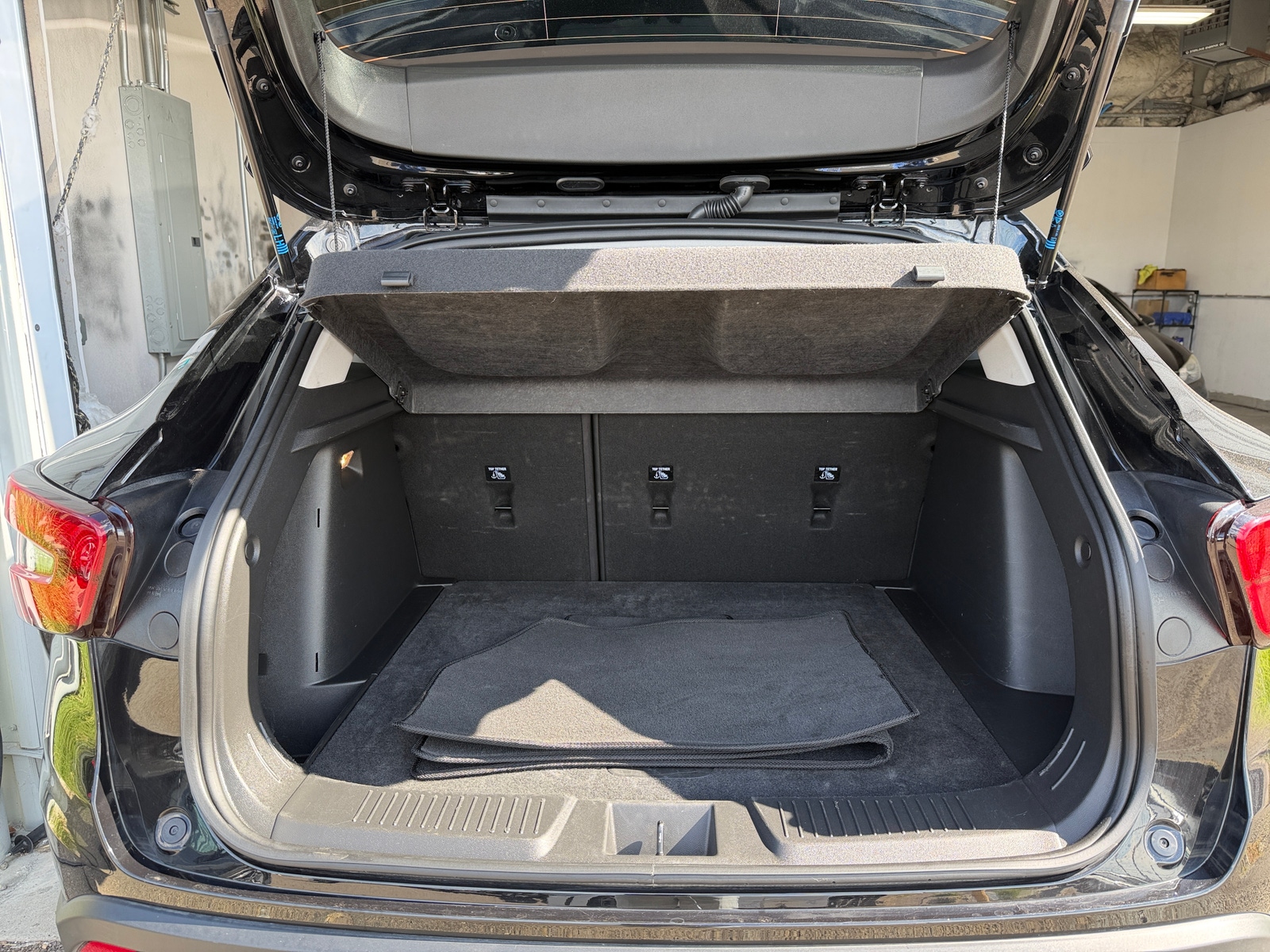 Thumbnail: 2025 Chevrolet Trax - 6