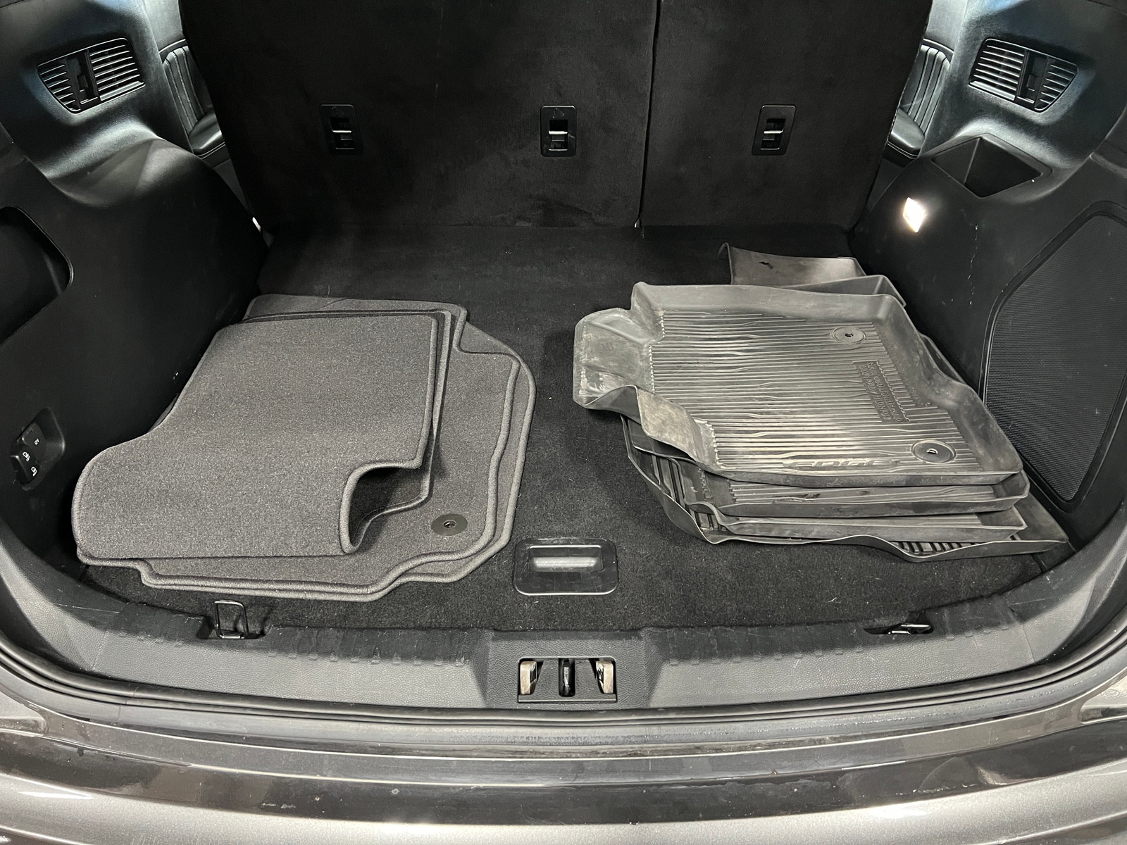 Thumbnail: 2019 Ford Edge - 6