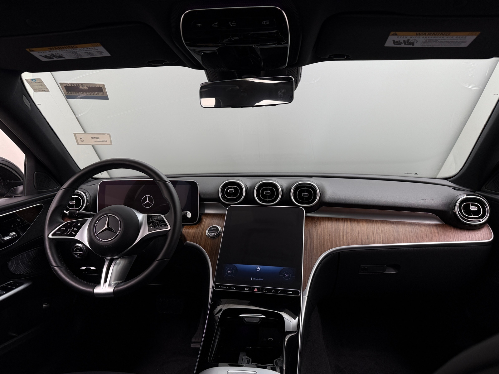 Thumbnail: 2024 Mercedes-Benz C-Class - 2