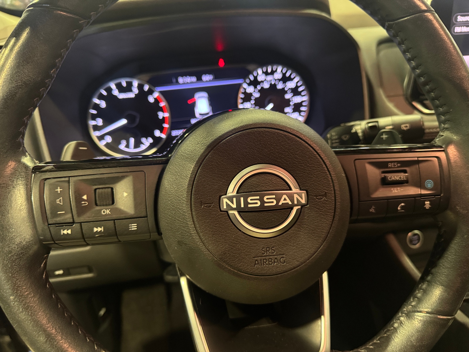 Thumbnail: 2022 Nissan Rogue - 5