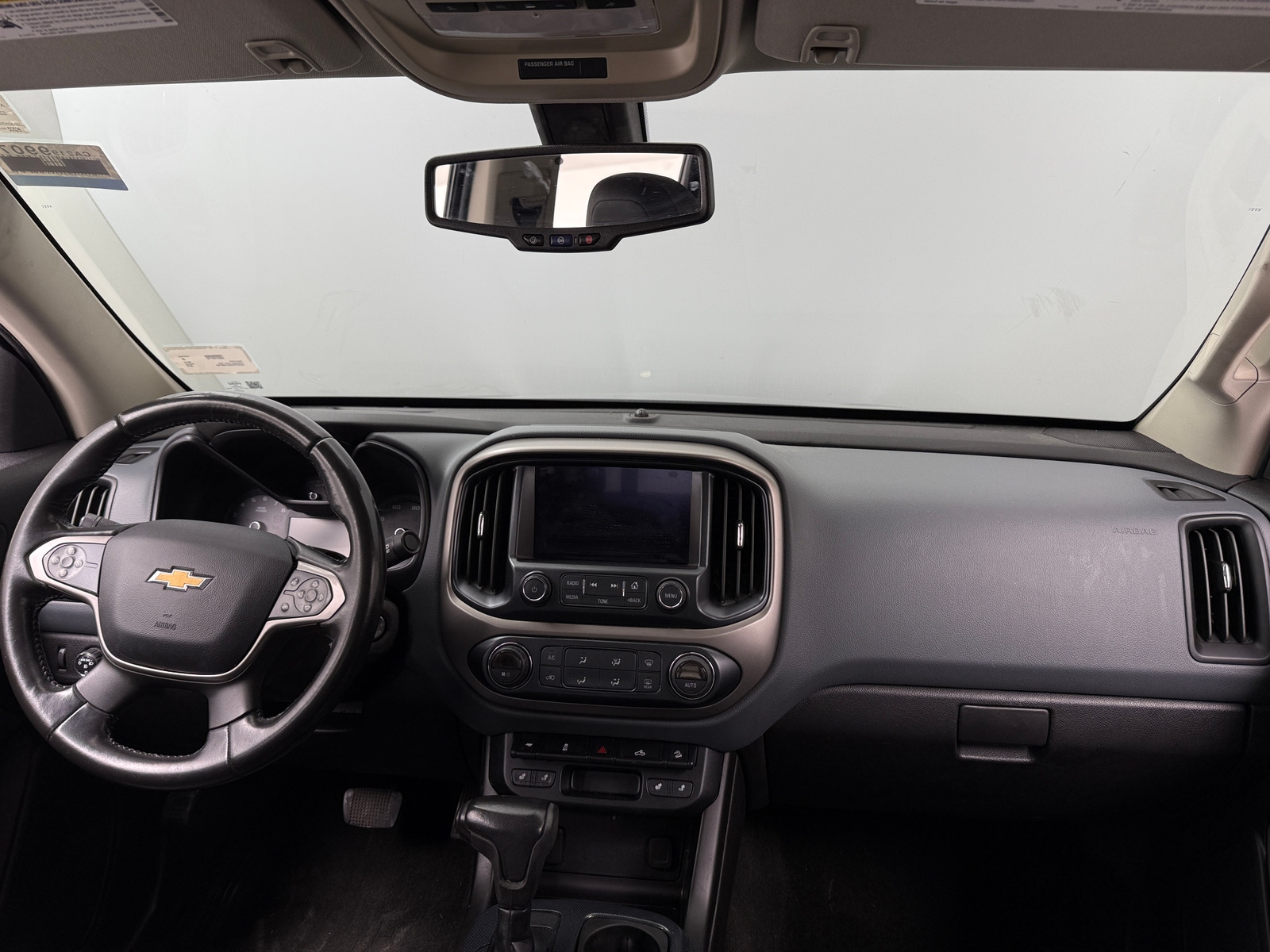 Thumbnail: 2018 Chevrolet Colorado - 3