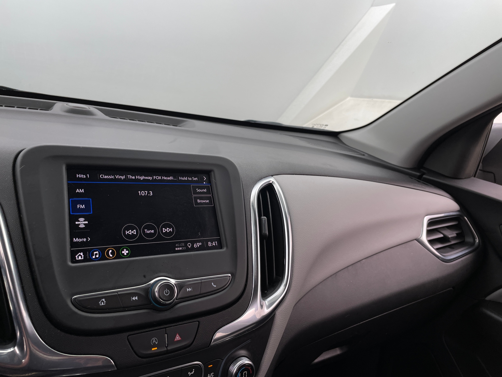 Thumbnail: 2023 Chevrolet Equinox - 4