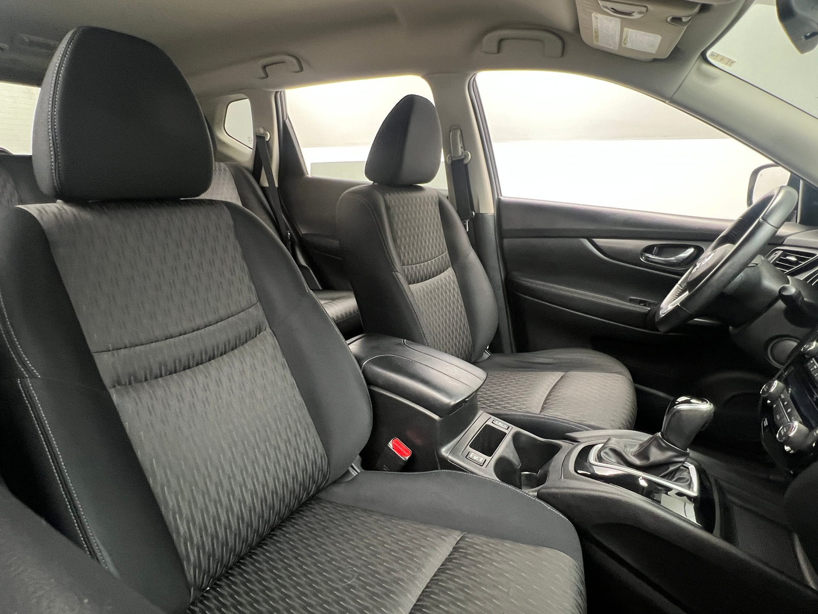 Thumbnail: 2017 Nissan Rogue - 2