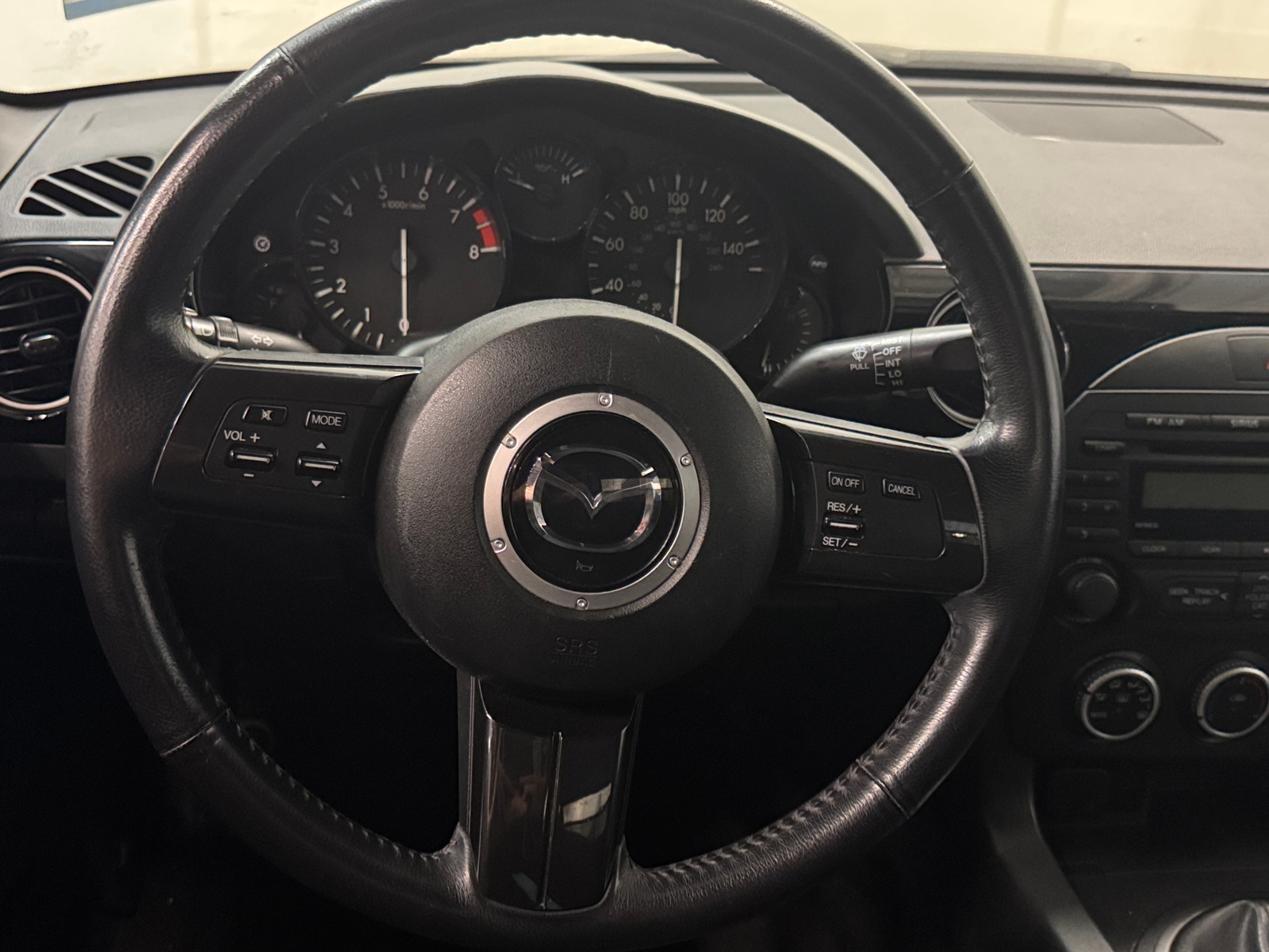 Thumbnail: 2015 Mazda MX-5 Miata - 5