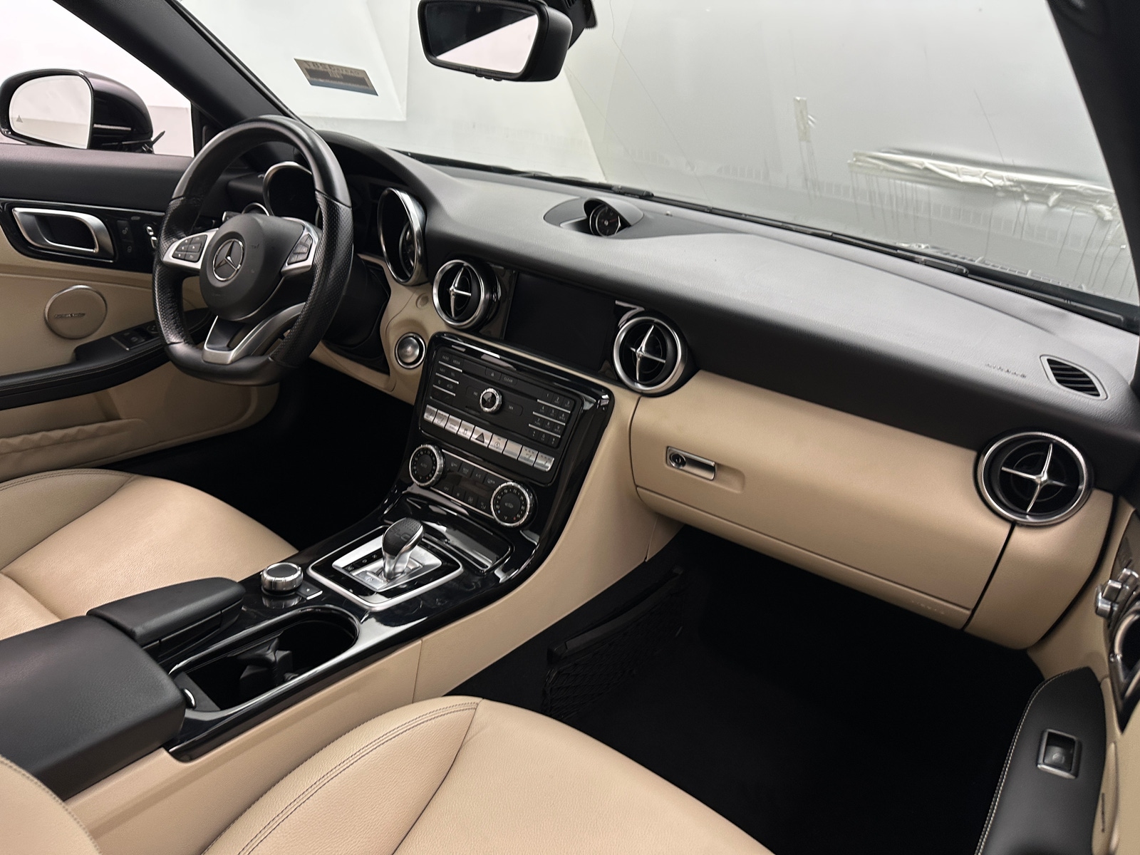 Thumbnail: 2019 Mercedes-Benz SLC - 2