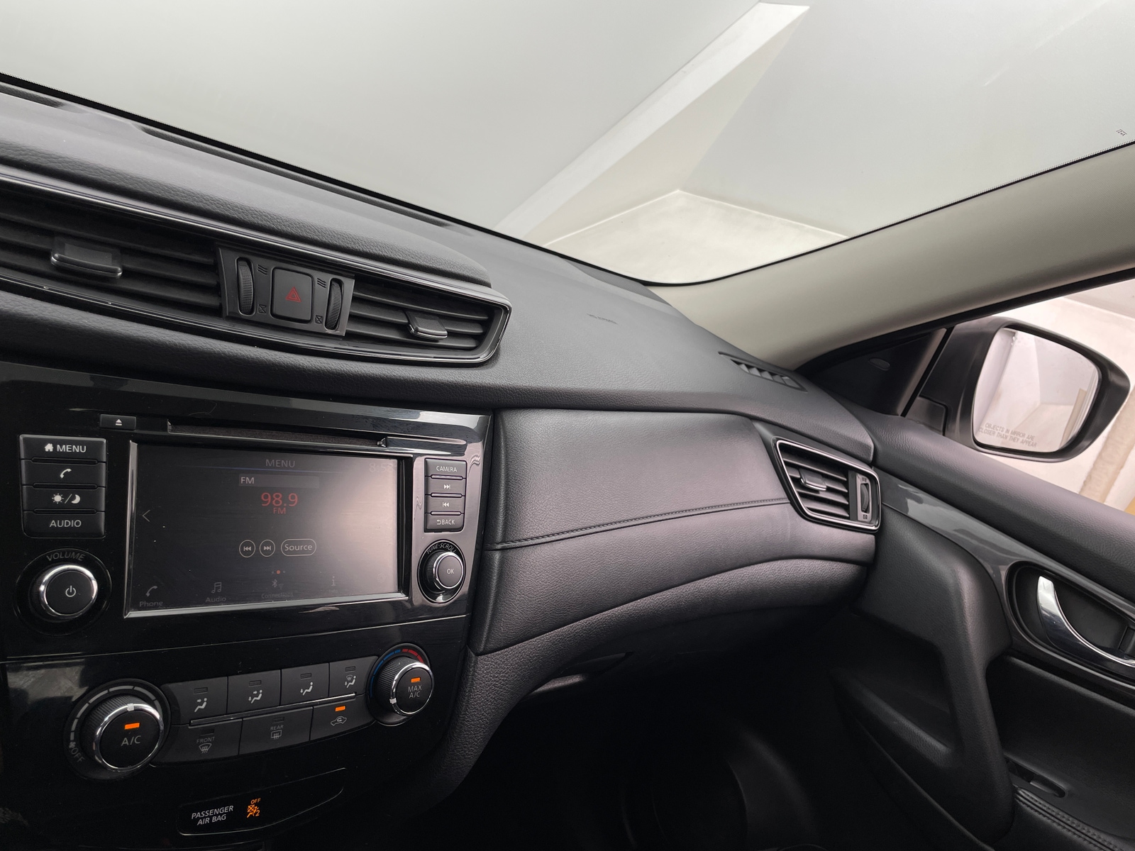 Thumbnail: 2018 Nissan Rogue - 4