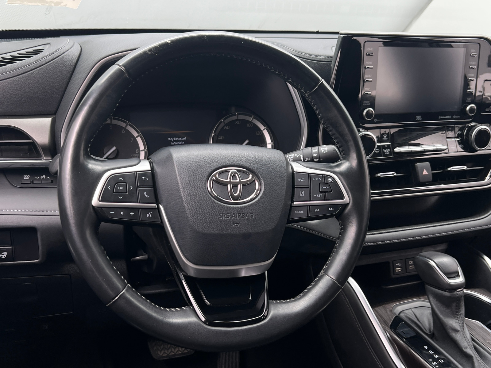 Thumbnail: 2022 Toyota Highlander - 4