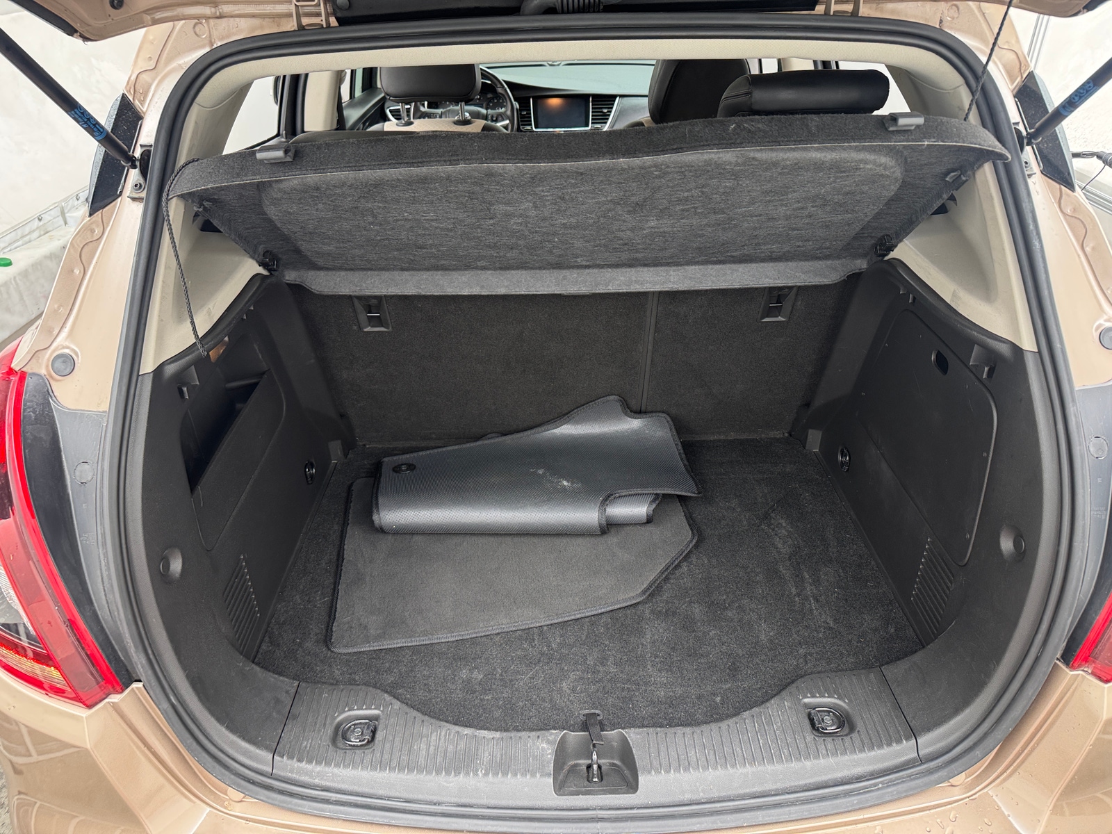 Thumbnail: 2018 Buick Encore - 7