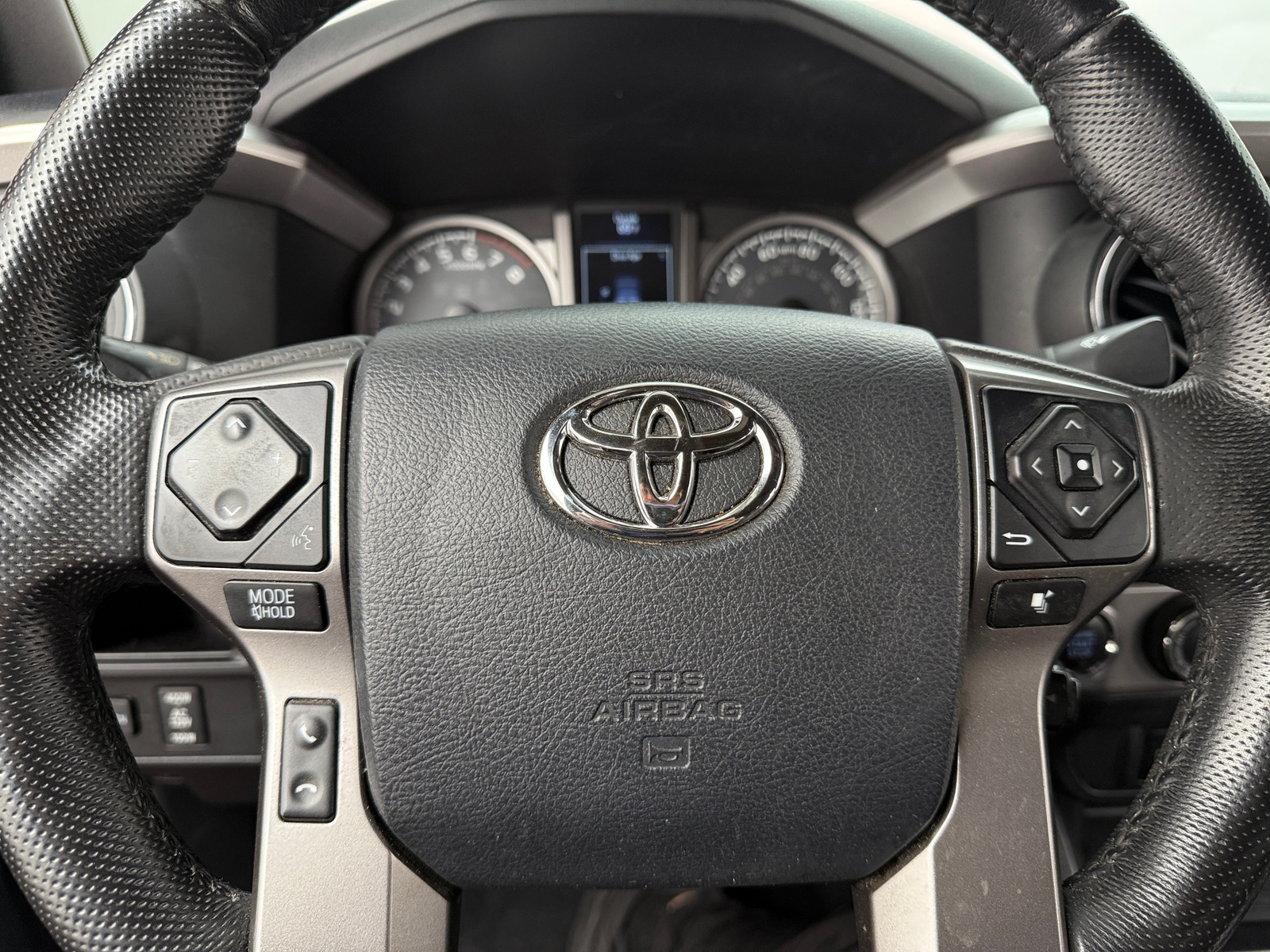 Thumbnail: 2016 Toyota Tacoma - 5