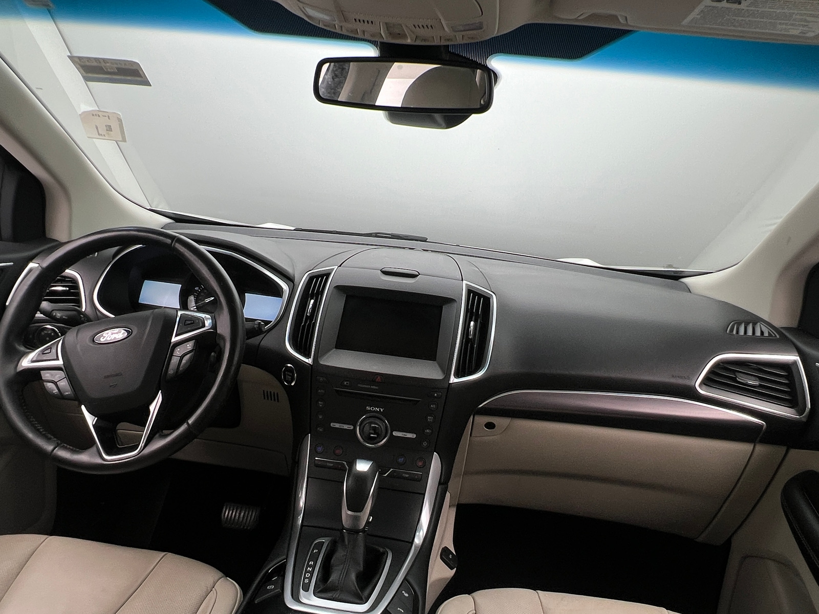Thumbnail: 2015 Ford Edge - 2