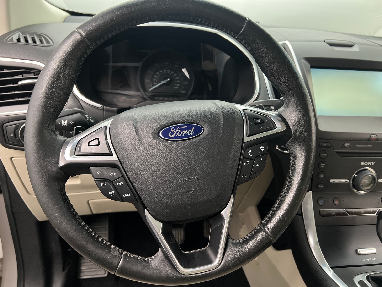 Thumbnail: 2015 Ford Edge - 4