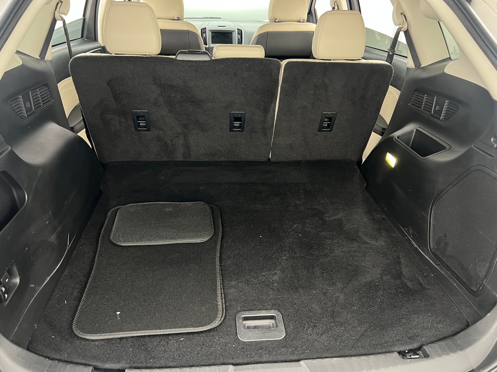 Thumbnail: 2015 Ford Edge - 6