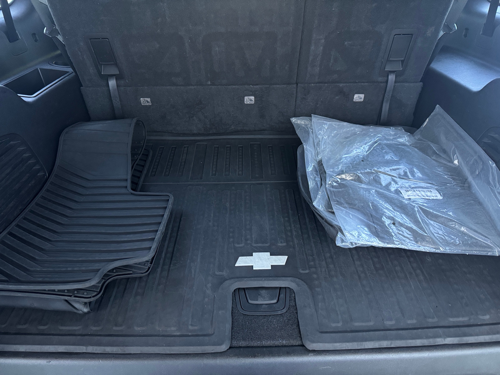 Thumbnail: 2018 Chevrolet Suburban - 7
