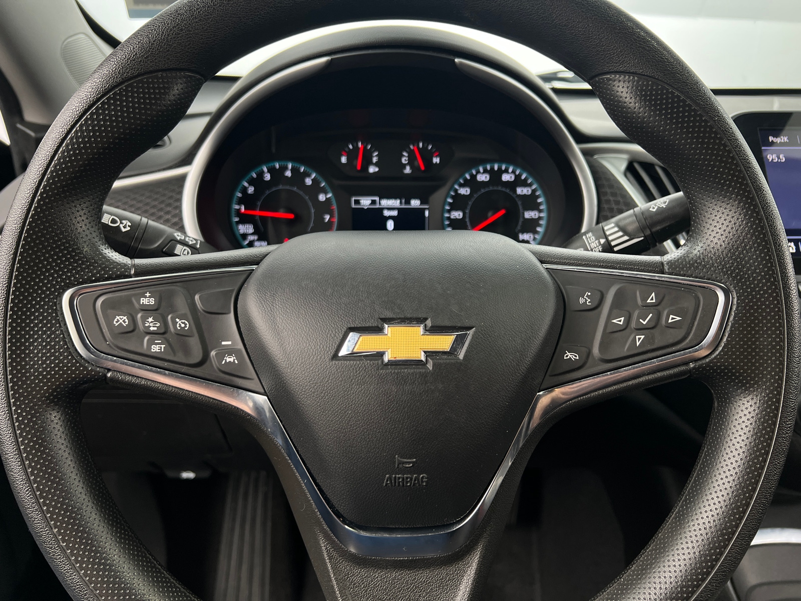Thumbnail: 2023 Chevrolet Malibu - 5