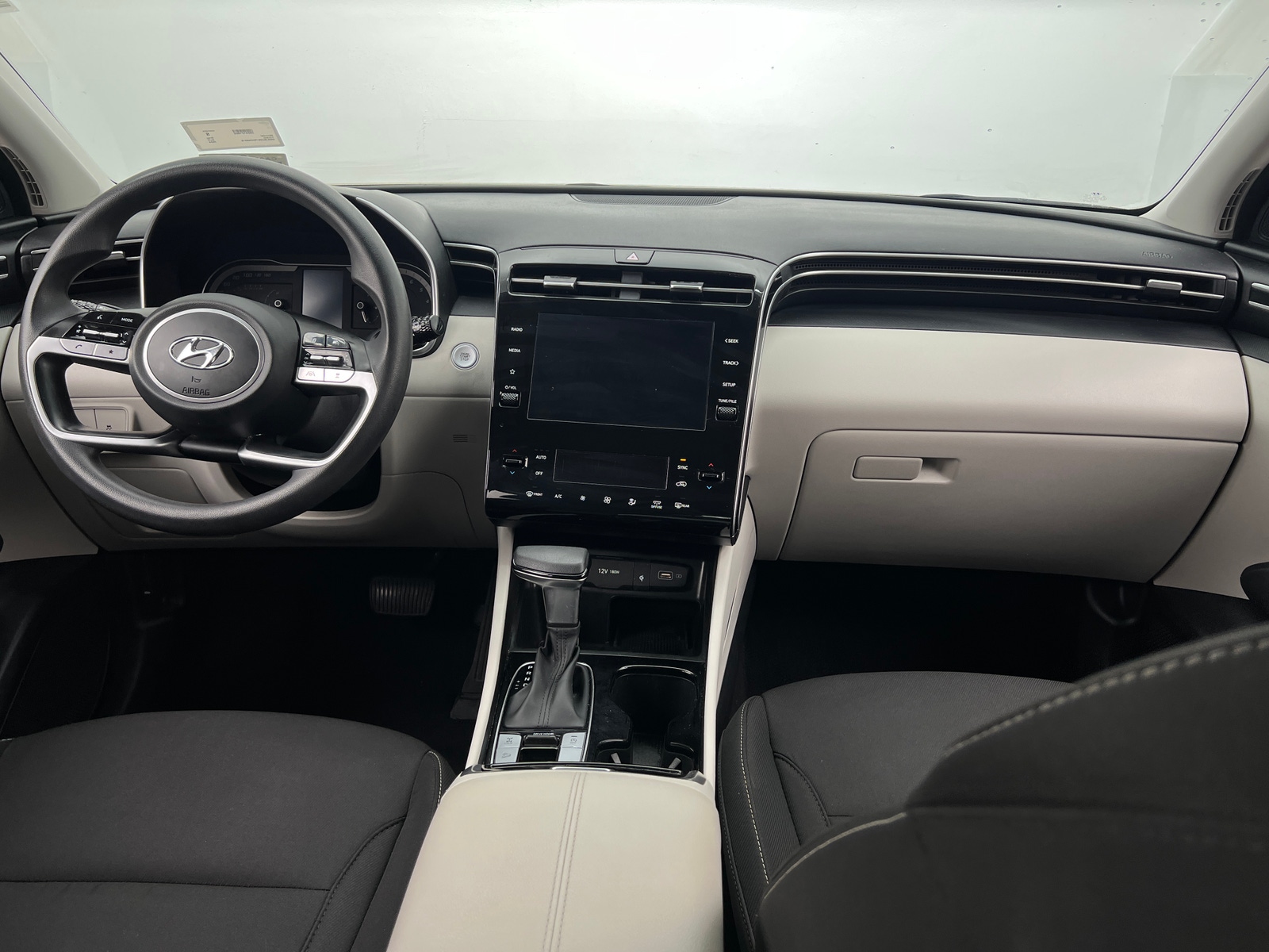 Thumbnail: 2024 Hyundai Tucson - 3
