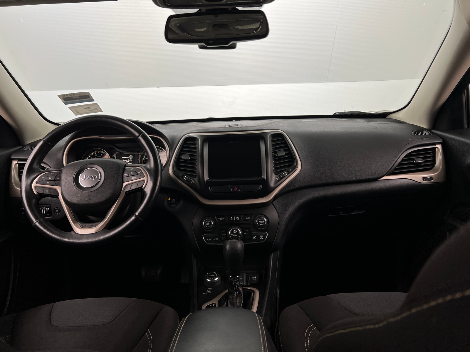 Thumbnail: 2016 Jeep Cherokee - 3