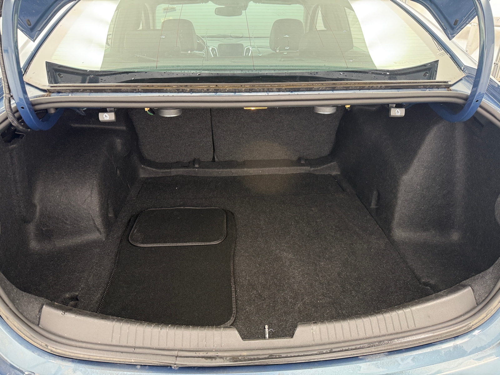 Thumbnail: 2024 Chevrolet Malibu - 6