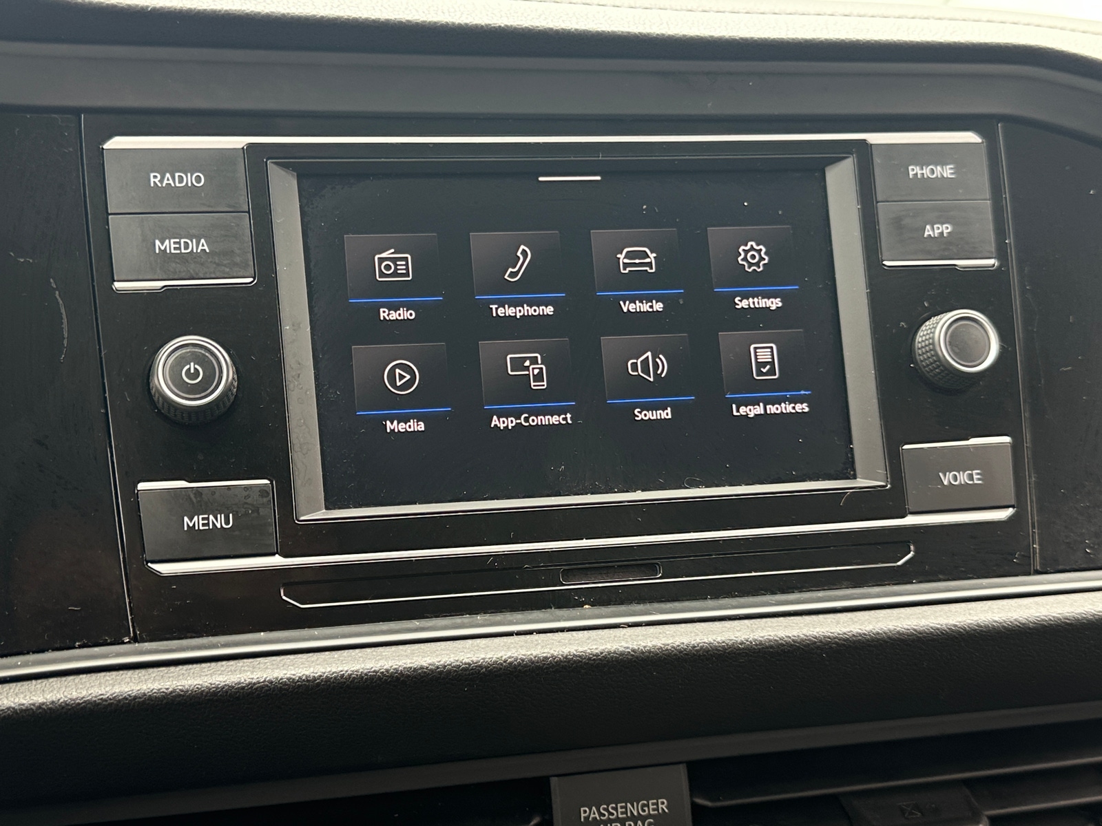 Thumbnail: 2020 Volkswagen Jetta - 4