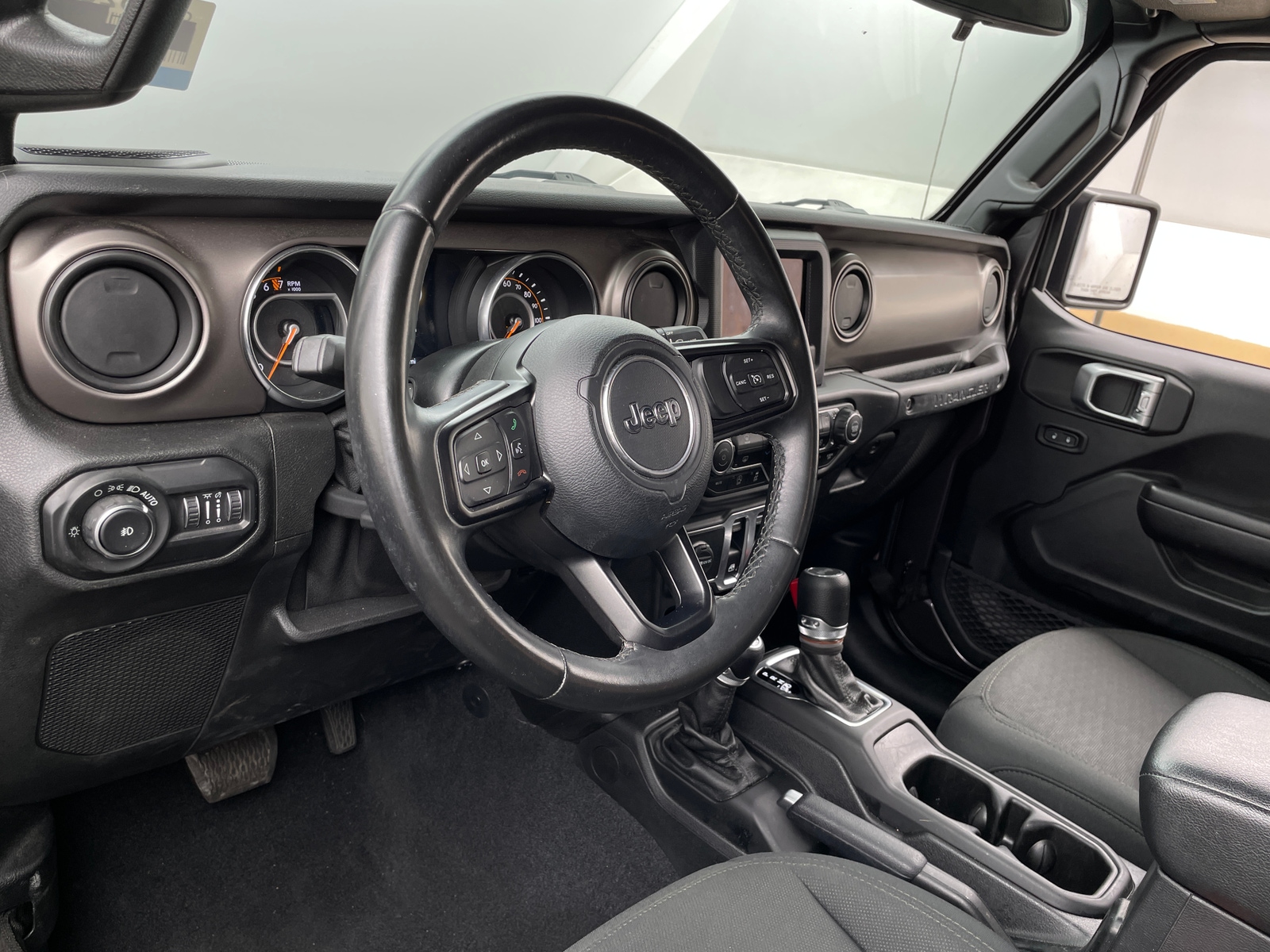 Thumbnail: 2020 Jeep Wrangler - 3