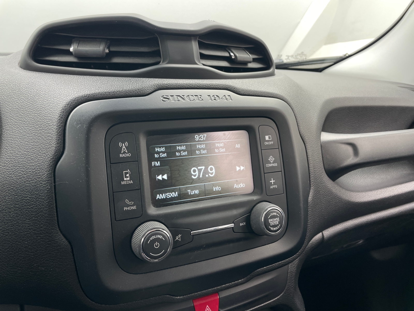 Thumbnail: 2017 Jeep Renegade - 4