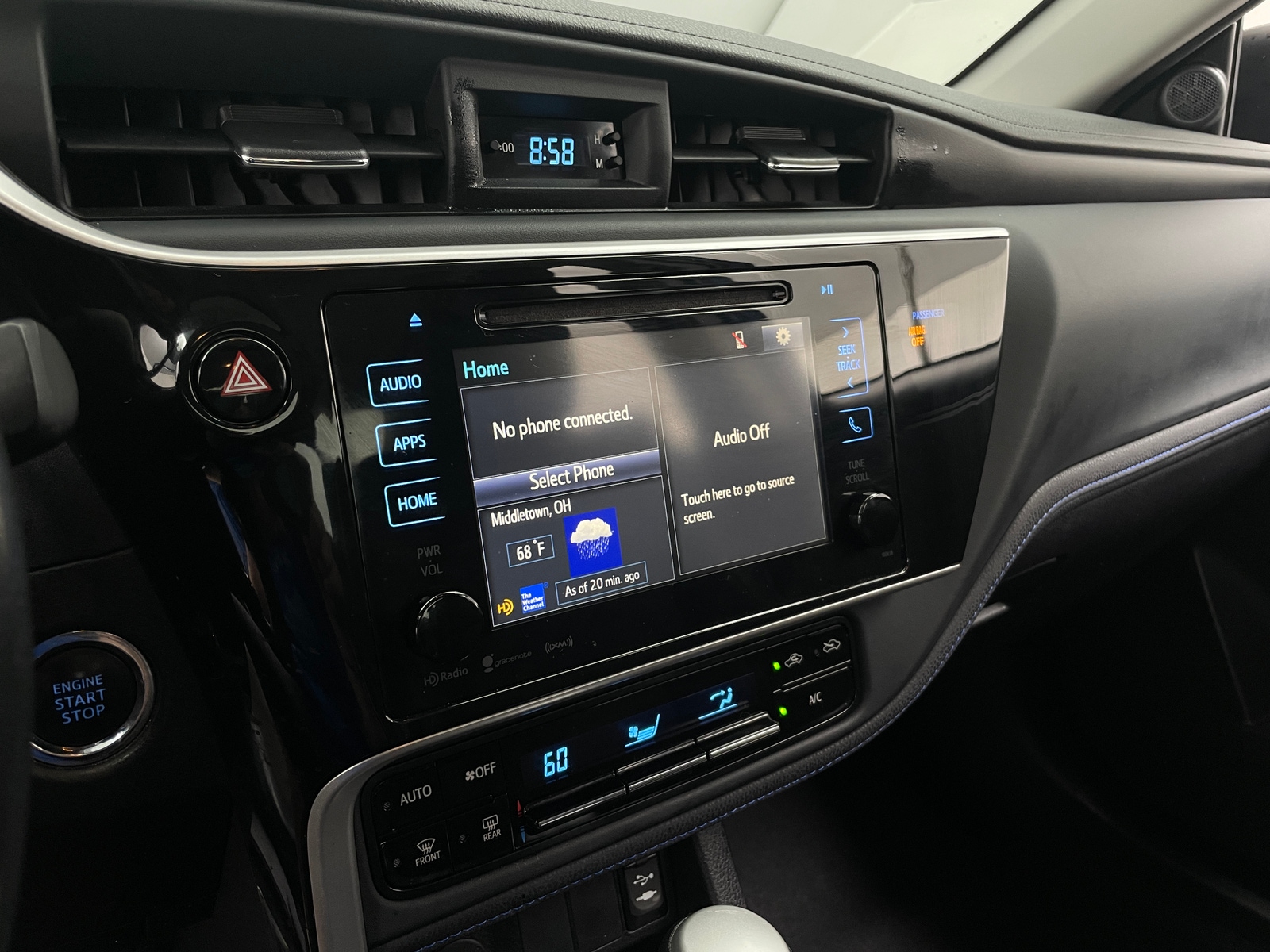 Thumbnail: 2018 Toyota Corolla - 4