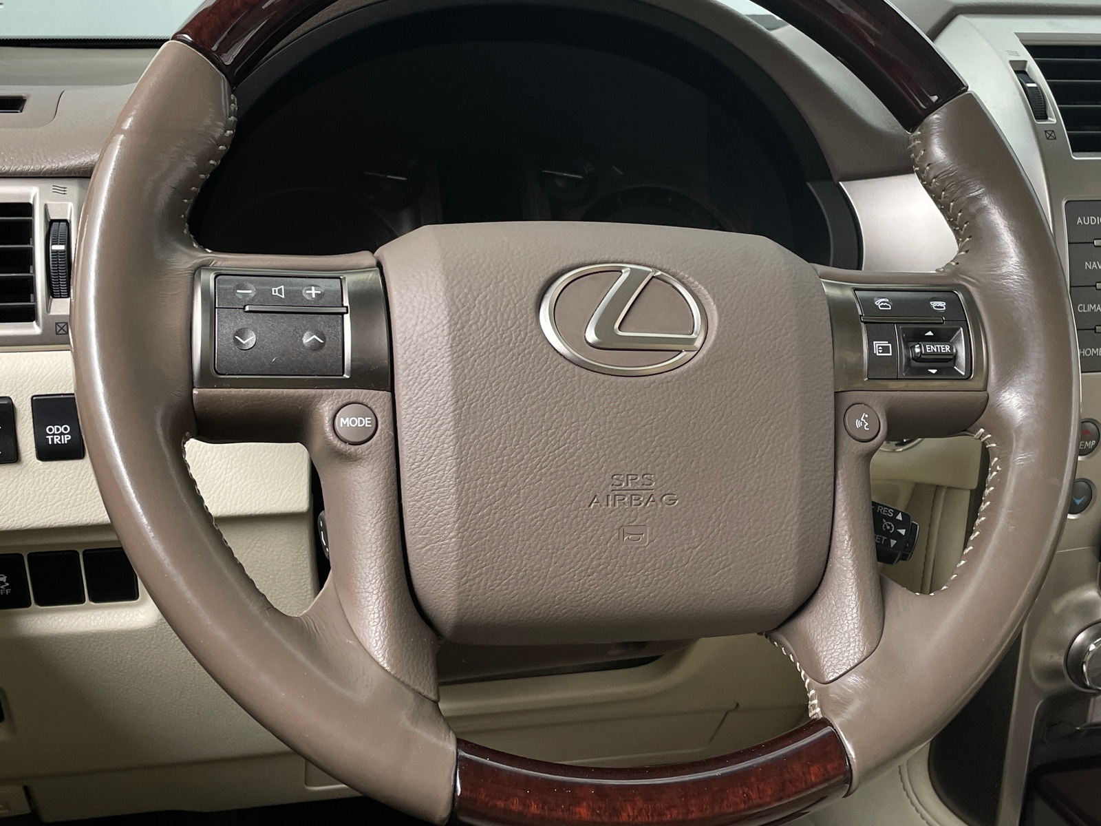 Thumbnail: 2016 Lexus GX - 4