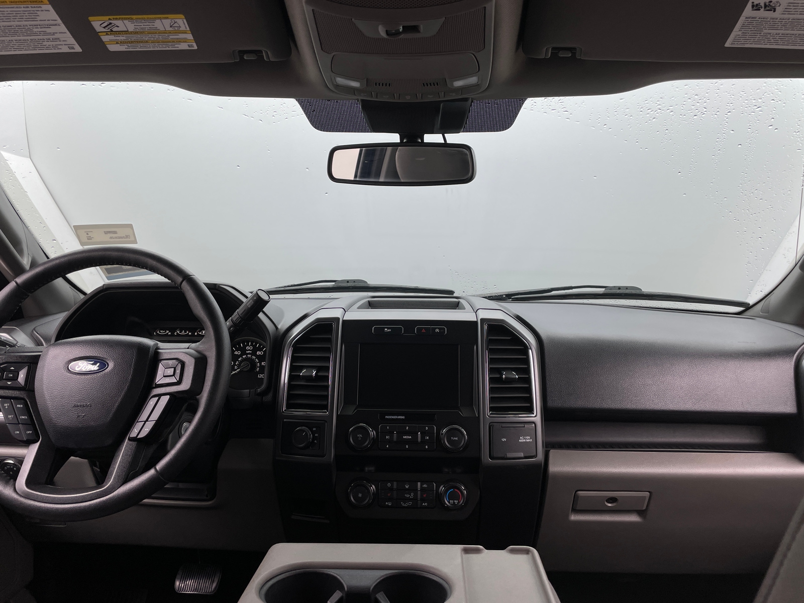 Thumbnail: 2020 Ford Econoline - 3