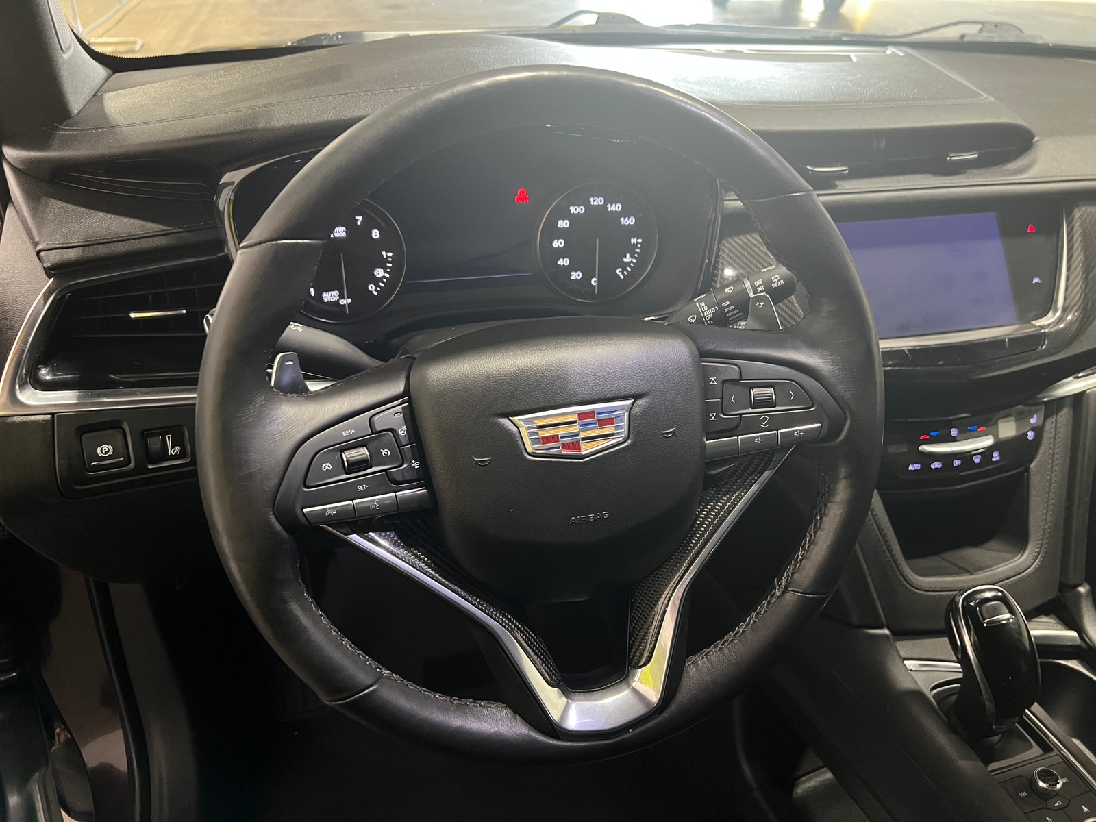 Thumbnail: 2020 Cadillac XT6 - 4