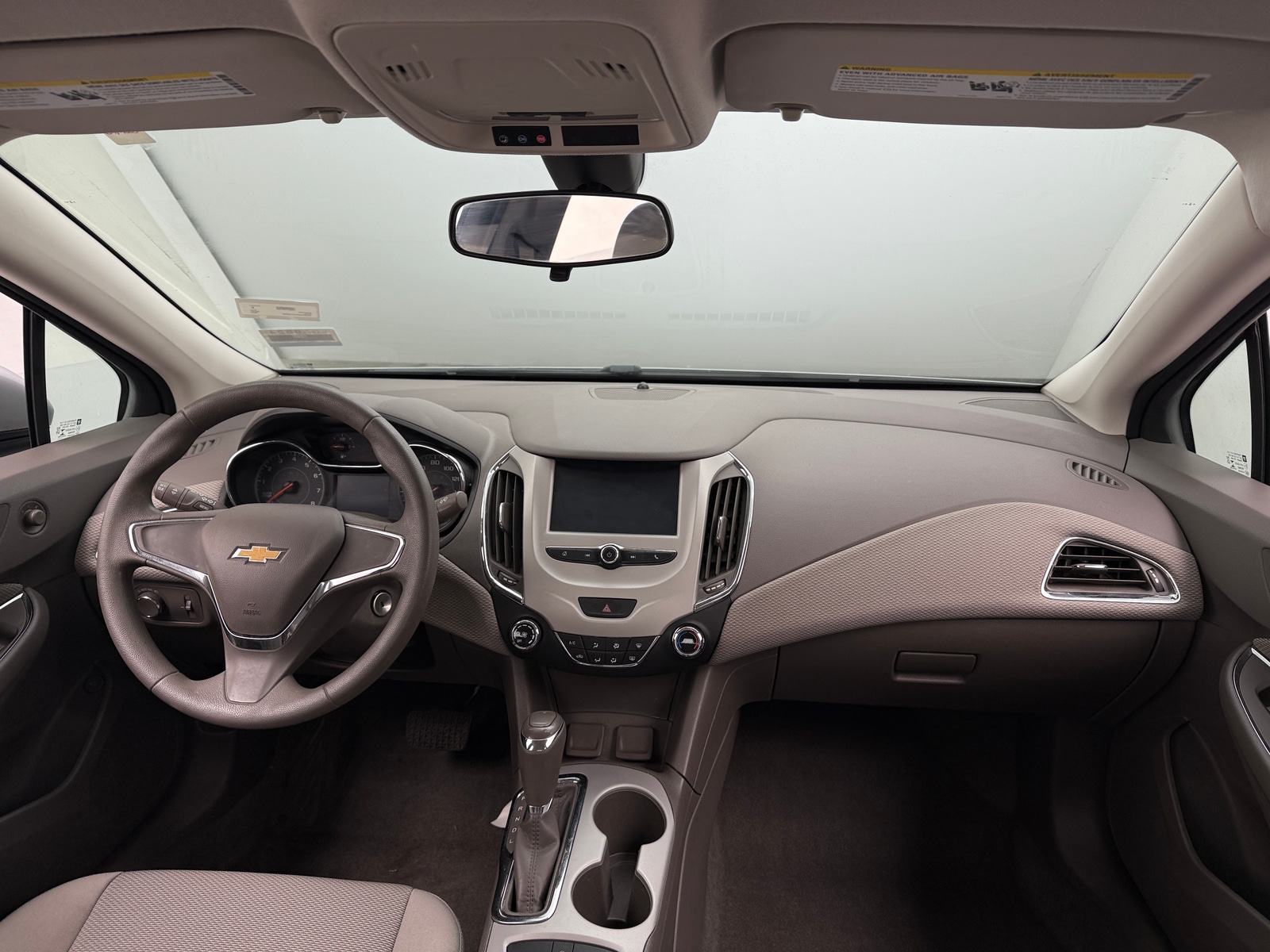 Thumbnail: 2018 Chevrolet Cruze - 3