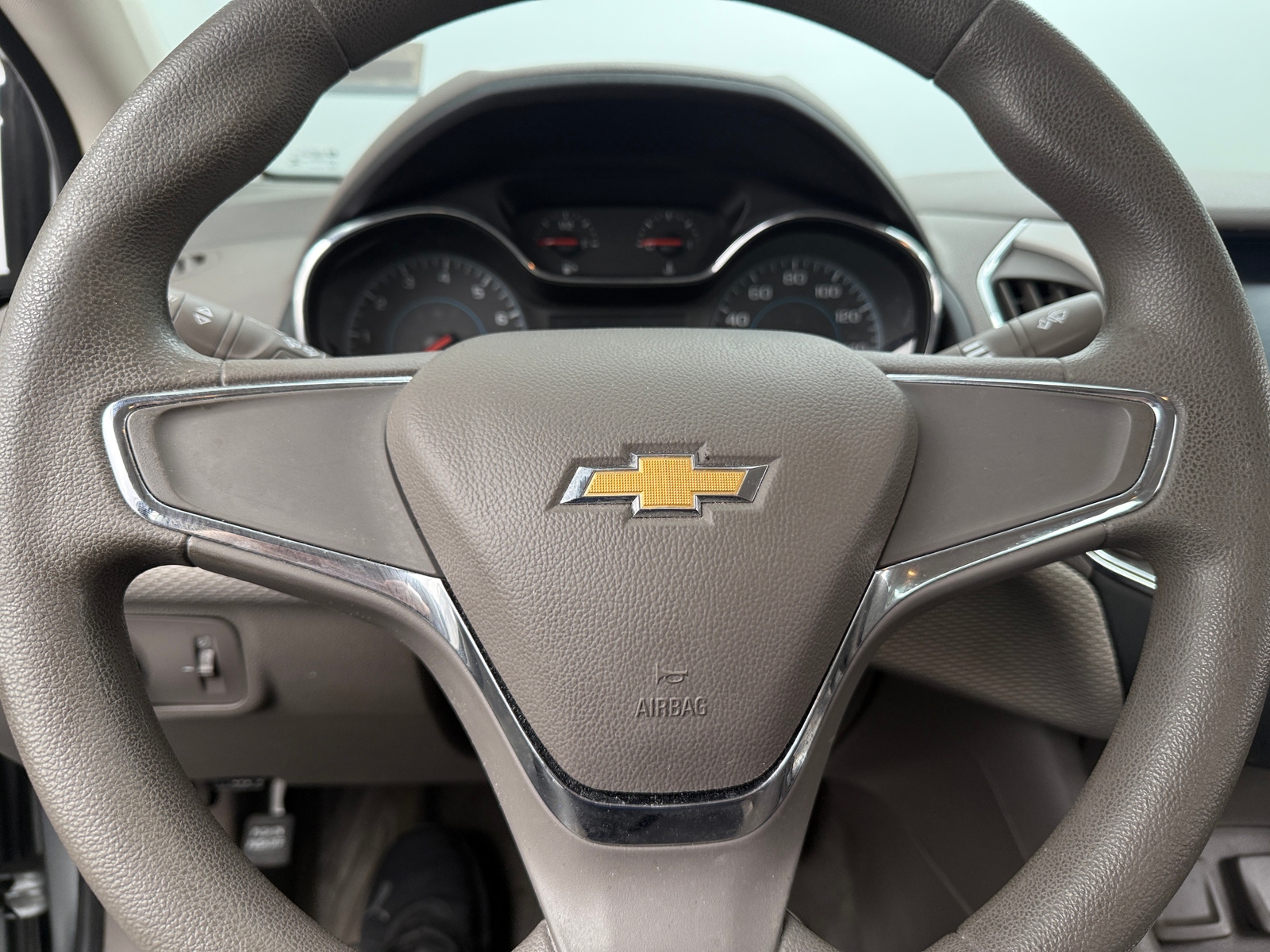 Thumbnail: 2018 Chevrolet Cruze - 5