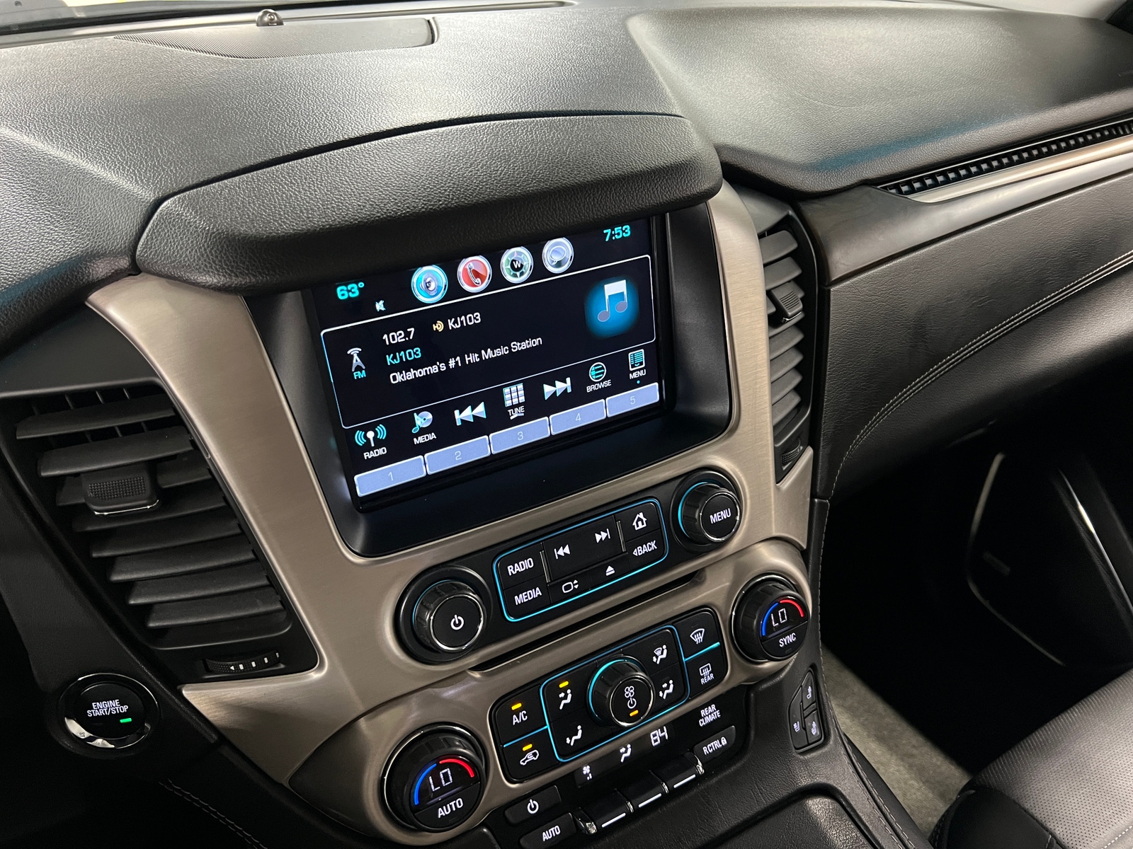Thumbnail: 2018 GMC Yukon - 3